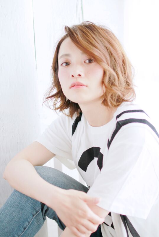 フェミニンボブ