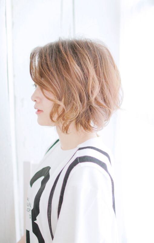 フェミニンボブ