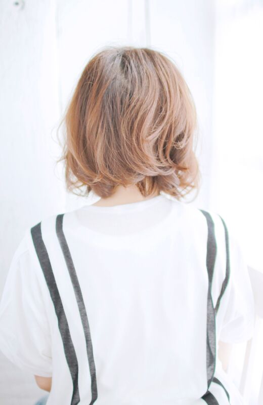 フェミニンボブ